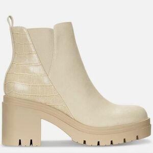 Sun + Stone Women's Veronikaa Pull-On Lug Chelsea Booties Sz 9M Ecru Croc